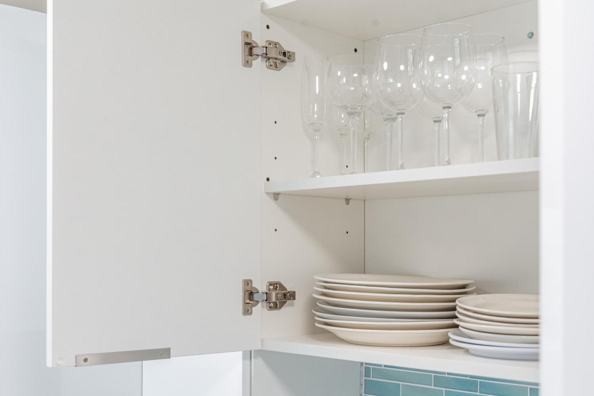 Newly Renovated 2 Bedroom Condo, 1 Block To Waikiki Beach, Free Parking Гонолулу Экстерьер фото